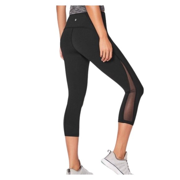 lululemon athletica Pants - Lululemon Train Times Crop Leggings – Size 8